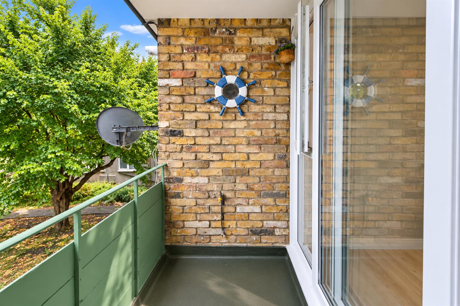 Springclose Lane, Cheam, Sutton